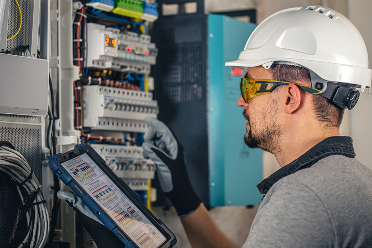 Industrie und Gewerbe bei Elektro Melk in Sinntal - Sterbfritz